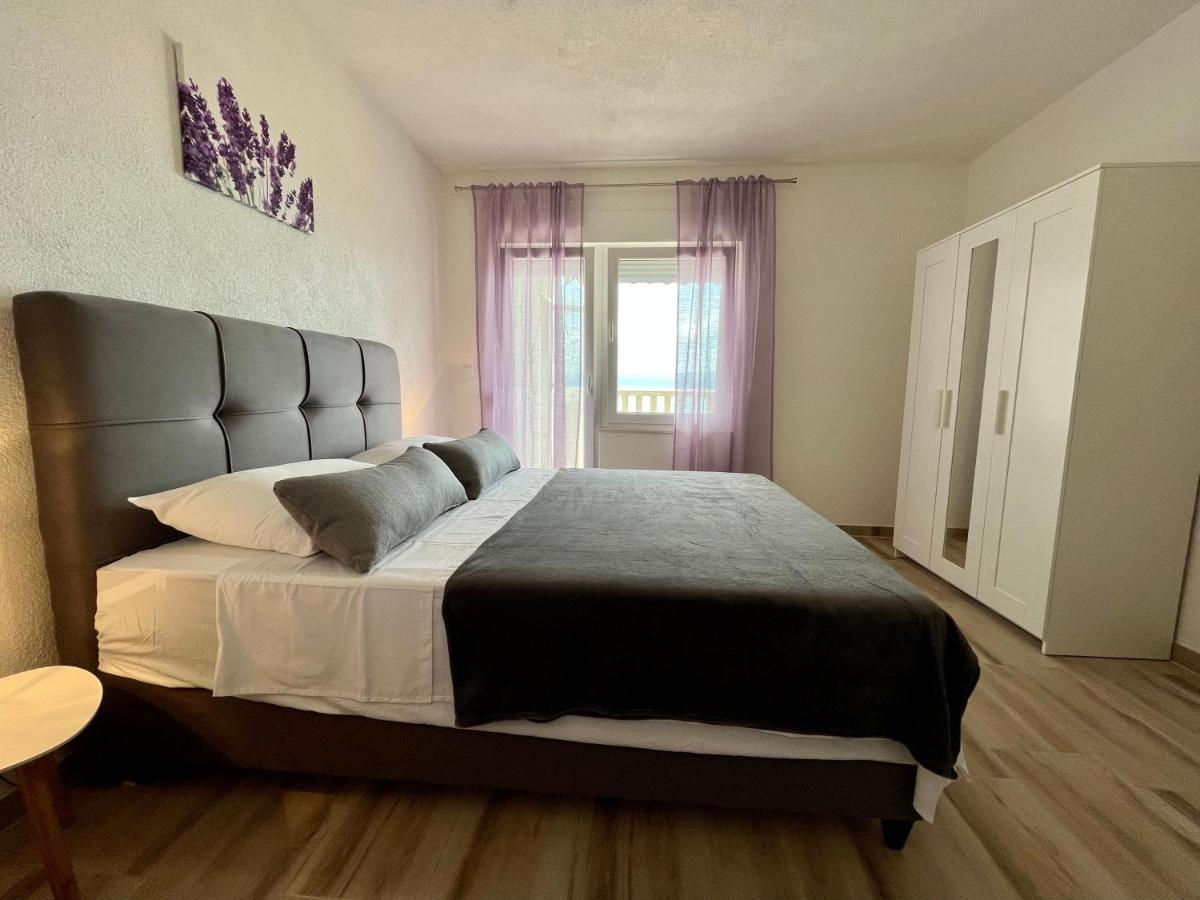 Apartmani “Kresimir” Omis Exterior photo